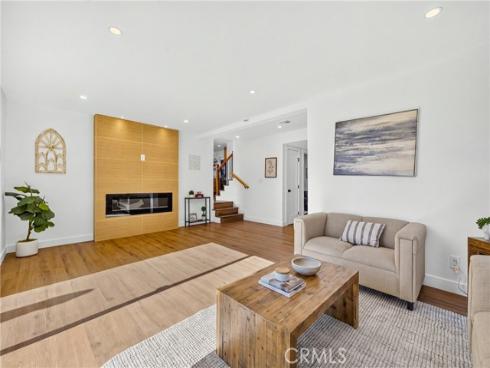 1482 N Grand , Orange, CA