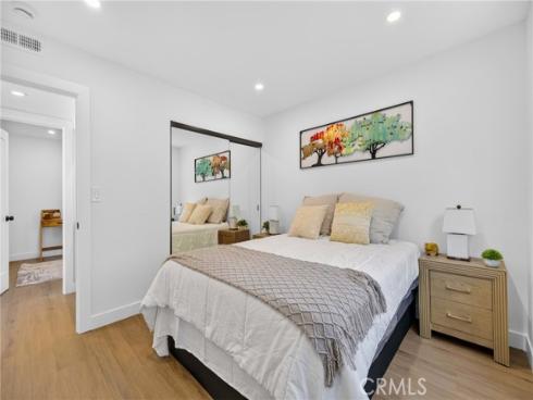 1482 N Grand , Orange, CA