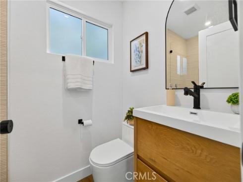 1482 N Grand , Orange, CA