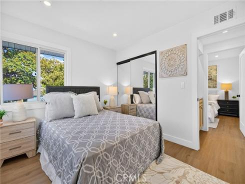1482 N Grand , Orange, CA
