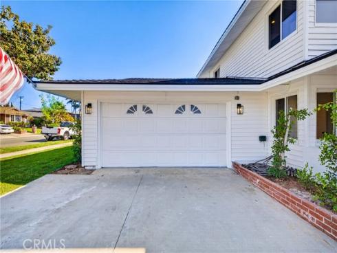 1482 N Grand , Orange, CA