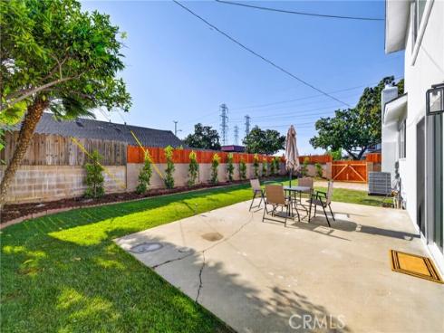 1482 N Grand , Orange, CA