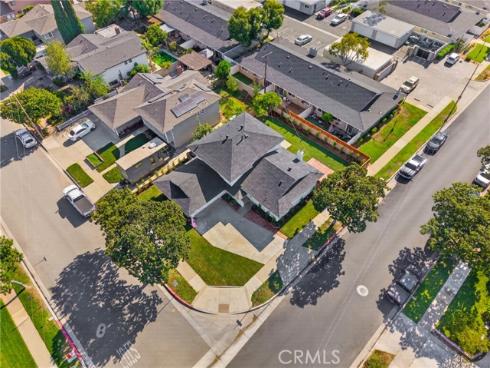 1482 N Grand , Orange, CA