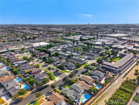 1482 N Grand , Orange, CA