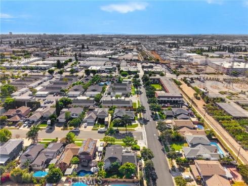 1482 N Grand , Orange, CA