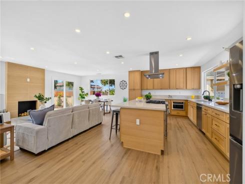 1482 N Grand , Orange, CA
