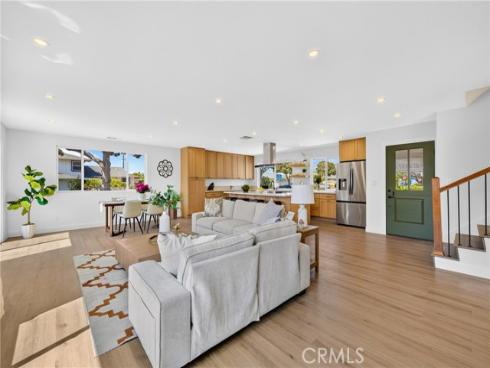 1482 N Grand , Orange, CA