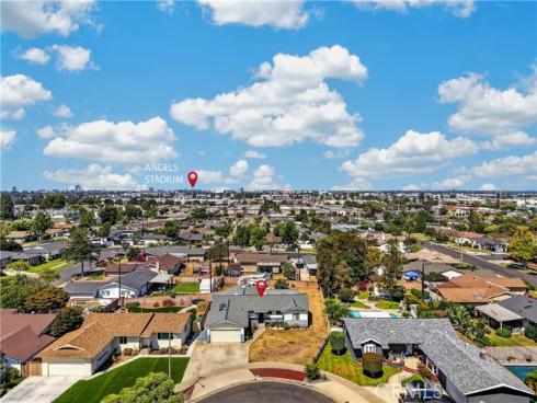 1126 N Center Street, Orange, CA