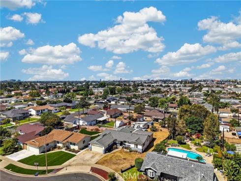 1126 N Center Street, Orange, CA