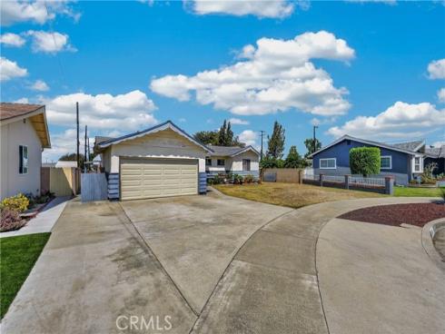 1126 N Center Street, Orange, CA