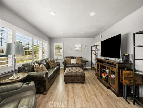 1334 E Collins  , Orange, CA
