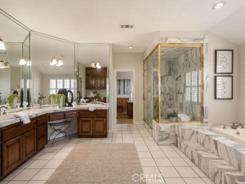 3802 E Rolling Green Lane, Orange, CA