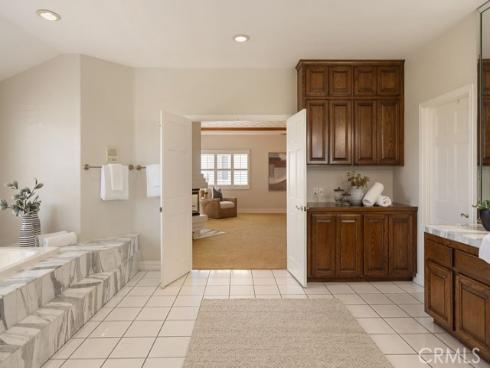 3802 E Rolling Green Lane, Orange, CA