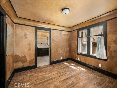 349 N Pine , Orange, CA