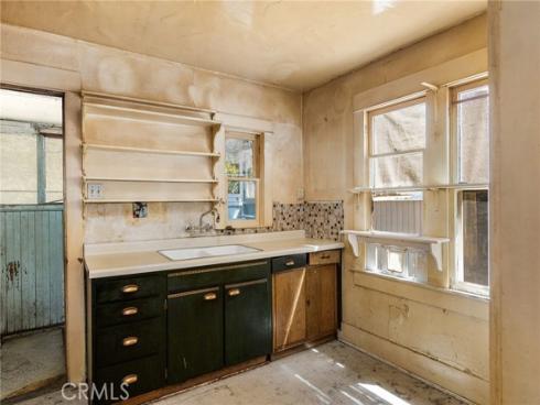 349 N Pine , Orange, CA
