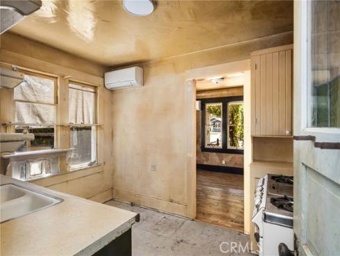 349 N Pine , Orange, CA