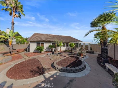 2580 N Robinhood , Orange, CA