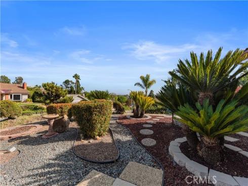 2580 N Robinhood , Orange, CA