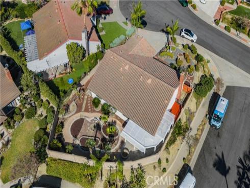 2580 N Robinhood , Orange, CA