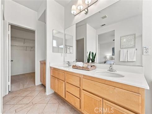 422 N Bloomberry C , Orange, CA