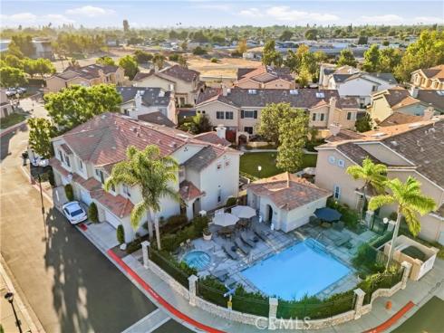 422 N Bloomberry C , Orange, CA