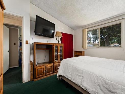 2028 W Maple Avenue, Orange, CA