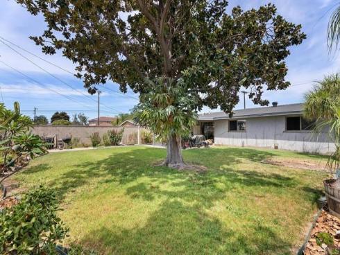 2028 W Maple Avenue, Orange, CA