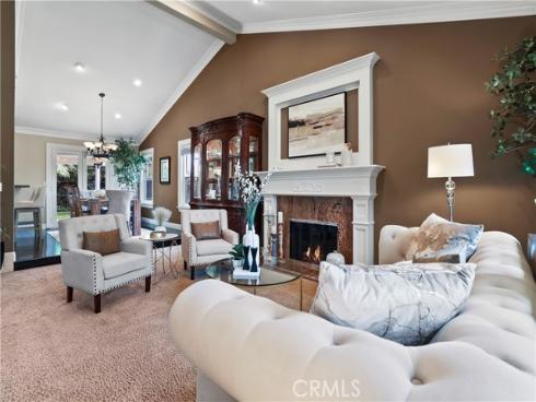 2204 E Vista Mesa Way, Orange, CA