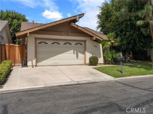 1825 W Las Palmas Circle , Orange, CA