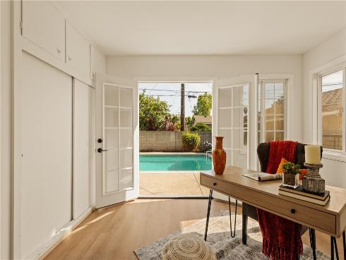 436  Hoover  , Orange, CA