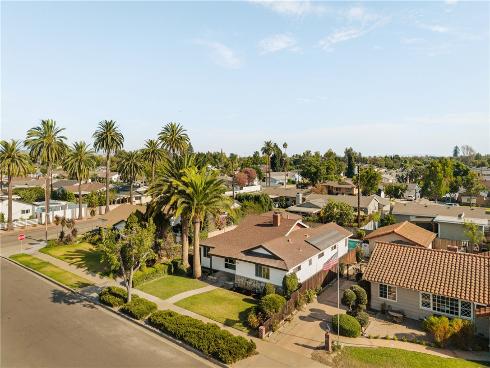 436  Hoover  , Orange, CA