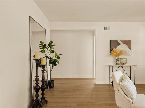 436  Hoover  , Orange, CA