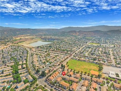 470 N Londonderry B Lane, Orange, CA