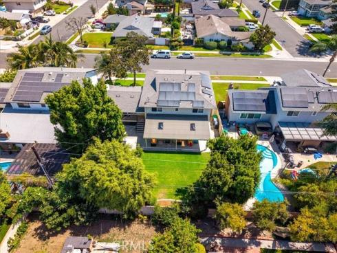 836 S Greengrove , Orange, CA