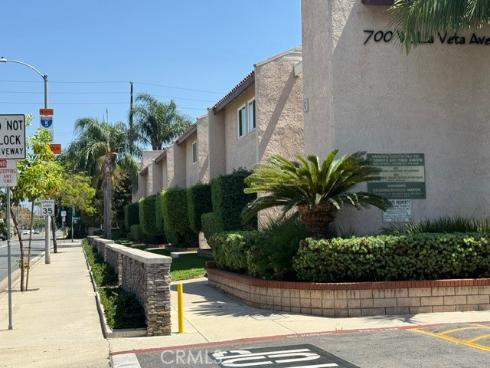 700 W La Veta E4 , Orange, CA