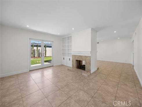 831 E Hoover , Orange, CA