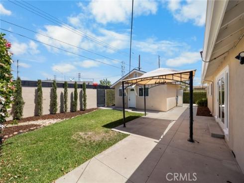 831 E Hoover , Orange, CA