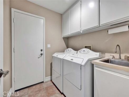 7710 E Strawberry Ridge , Orange, CA