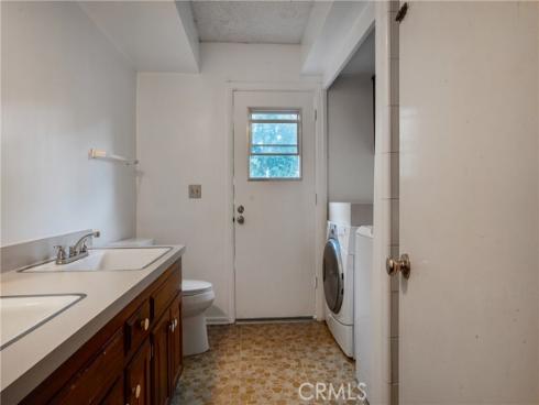 3141 E Palmyra Avenue, Orange, CA