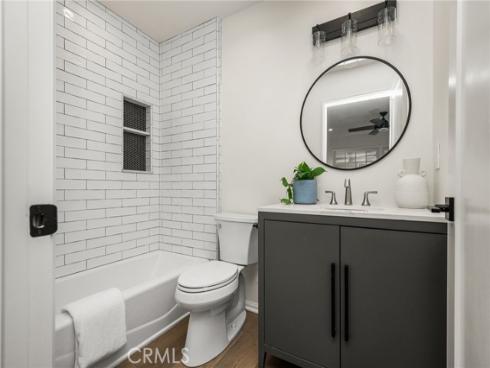 1209 E Walnut , Orange, CA