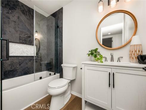 1209 E Walnut , Orange, CA