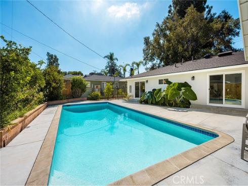 1209 E Walnut , Orange, CA
