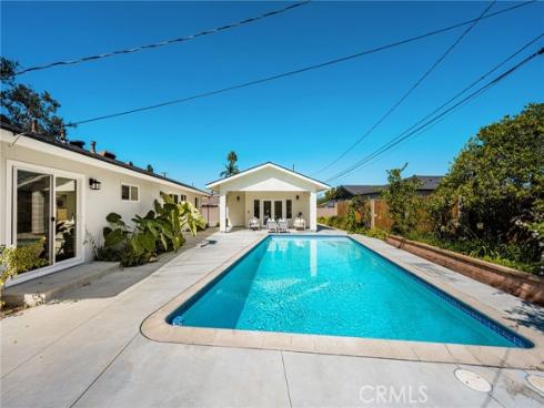 1209 E Walnut , Orange, CA