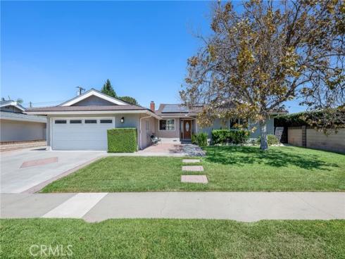 325 E. Woodvale Avenue
