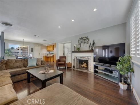 325 E Woodvale Avenue, Orange, CA