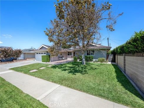 325 E Woodvale Avenue, Orange, CA