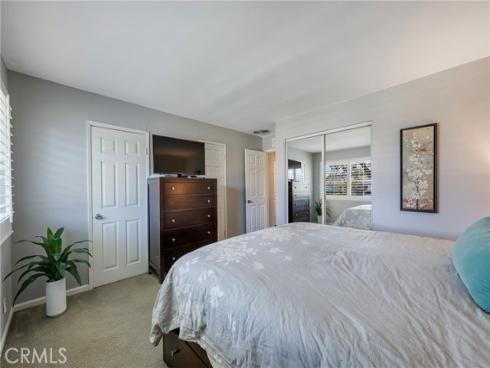 325 E Woodvale Avenue, Orange, CA