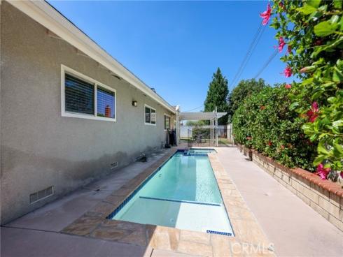 325 E Woodvale   Avenue, Orange, CA
