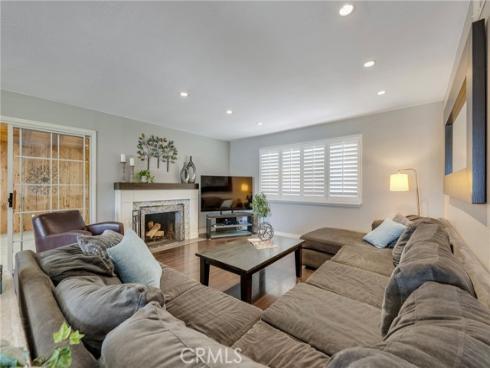 325 E Woodvale Avenue, Orange, CA
