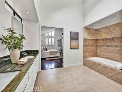 2121 E Vista Mesa Way, Orange, CA
